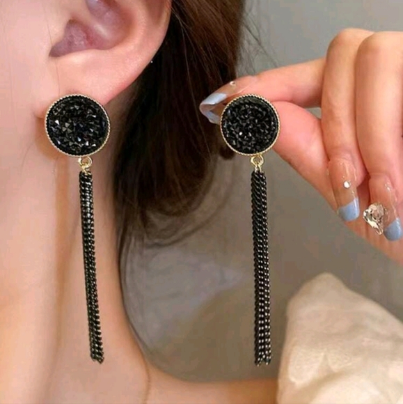 Stunning Black Rhinestone & Long Chain Tassel Dangle Drop Earrings New! - Picture 6 of 10